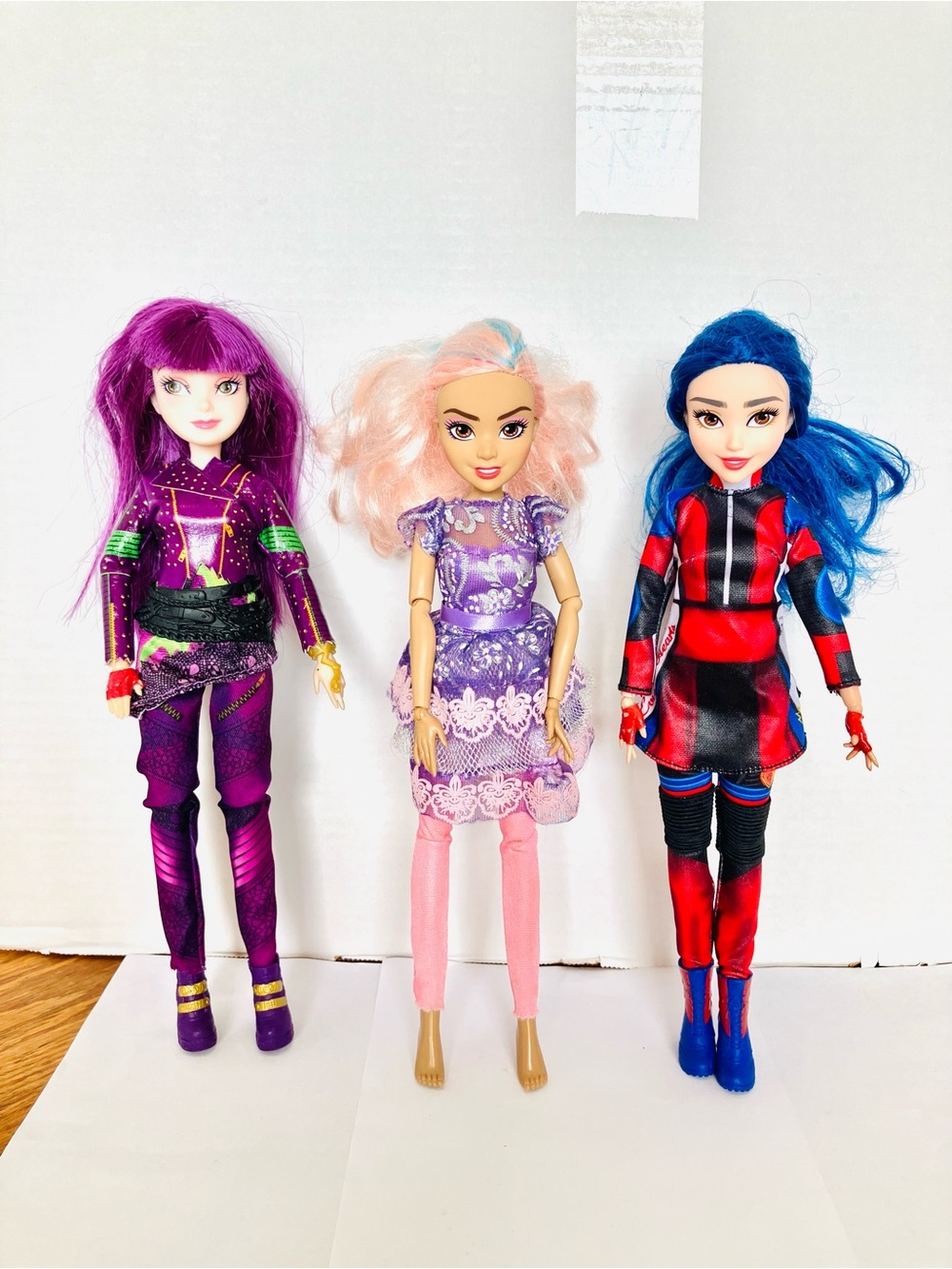 Disney Descendants Fashion Dolls Lot Mal Evie Audrey Read